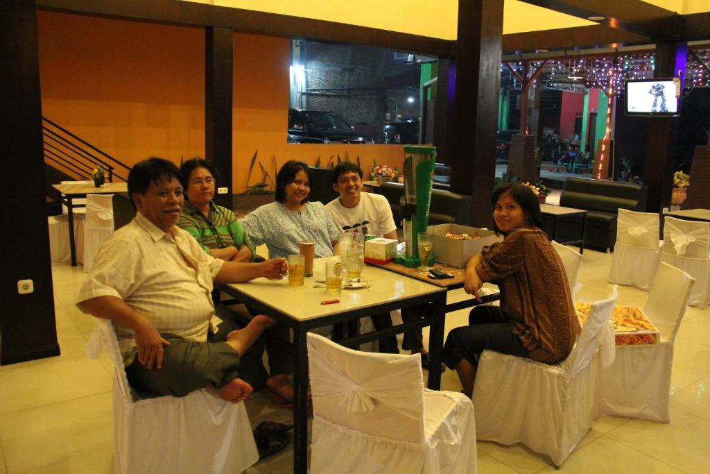 Hotel Sing A Song Pematang Siantar Exterior foto