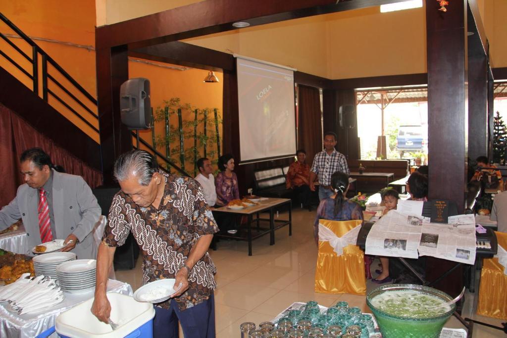 Hotel Sing A Song Pematang Siantar Exterior foto